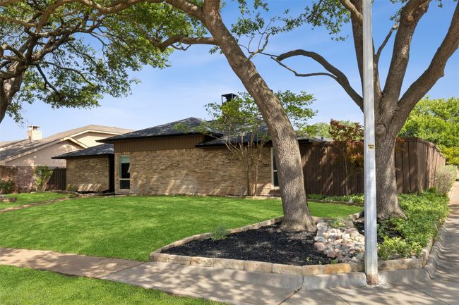3701 Leathertop Dr, House other with 3 bedrooms, 3 bathrooms and null parking in Plano TX | Image 5
