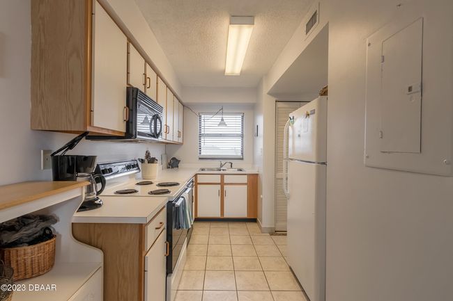APT-208 - 3180 Ocean Shore Blvd, Condo with 2 bedrooms, 2 bathrooms and null parking in Ormond Beach FL | Image 11