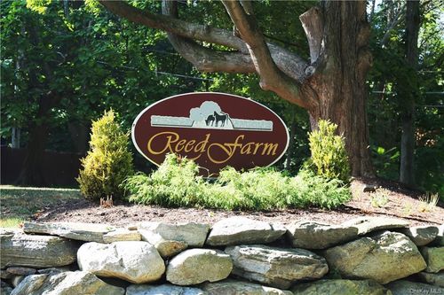 405 Driftway Ln, Brewster, NY, 10509-2662 | Card Image