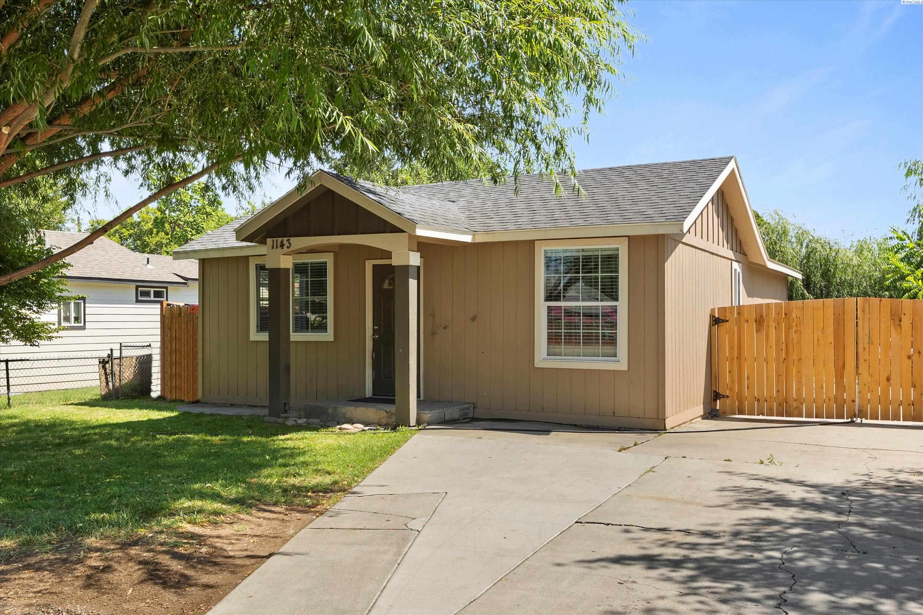 Helena St, Richland, WA 99352