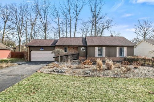 2608 Pine Oak Court, Niles, OH, 44446 | Card Image