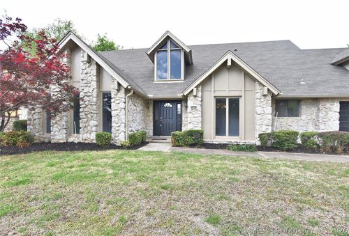 6924 Knoxville Ave, Tulsa, OK, 74136-2653 | Card Image