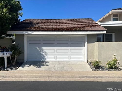 7 Woodland Dr, Irvine, CA, 92604-4535 | Card Image
