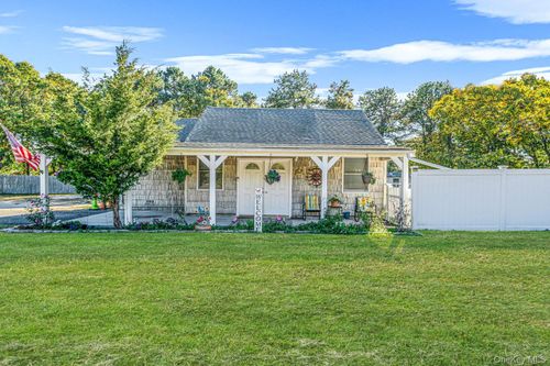 350 Hawkins Rd, Centereach, NY, 11720-1811 | Card Image