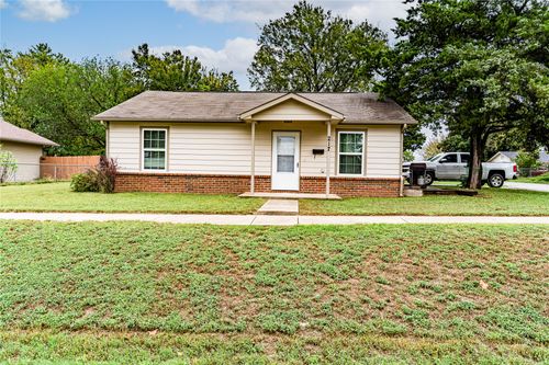 217 S Oak St, Bristow, OK, 74010-3131 | Card Image
