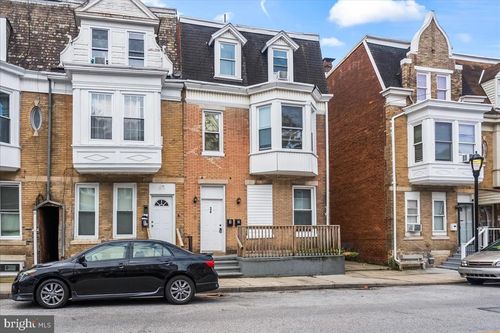 34 W Jackson St, YORK, PA, 17401-2264 | Card Image