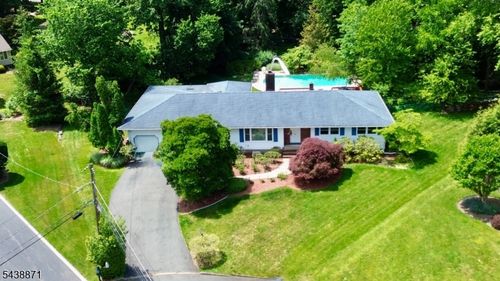 615 Lamanna Dr, River Vale, NJ, 07675-5909 | Card Image