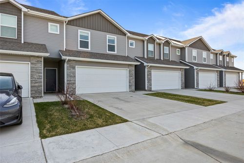 234 Ne Meadow Ln, Ankeny, IA, 50021-9219 | Card Image