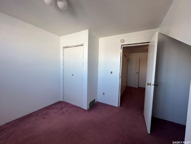 502 Busteed St, House other with 6 bedrooms, 4 bathrooms and 6 parking in Kerrobert SK | Image 35