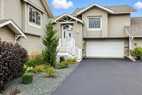 3467 Trails End Rd, Eagan, MN, 55123-2235 | Card Image