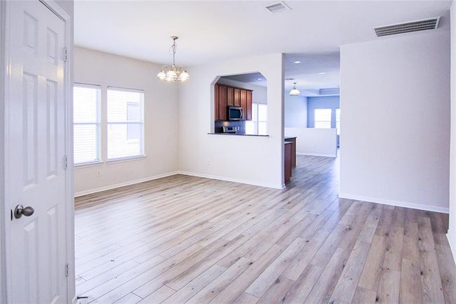 21622 Amesbury Meadow Ln, House other with 3 bedrooms, 2 bathrooms and 2 parking in Spring TX | Image 6