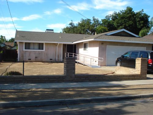 4769 E Mckenzie Ave, Fresno, CA, 93702-2638 | Card Image