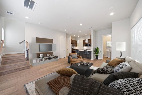 5910 Haring Ln, Houston, TX, 77091-1639 | Card Image