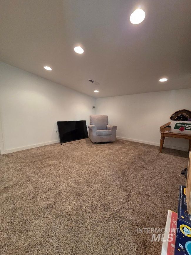Shop bedroom | Image 44