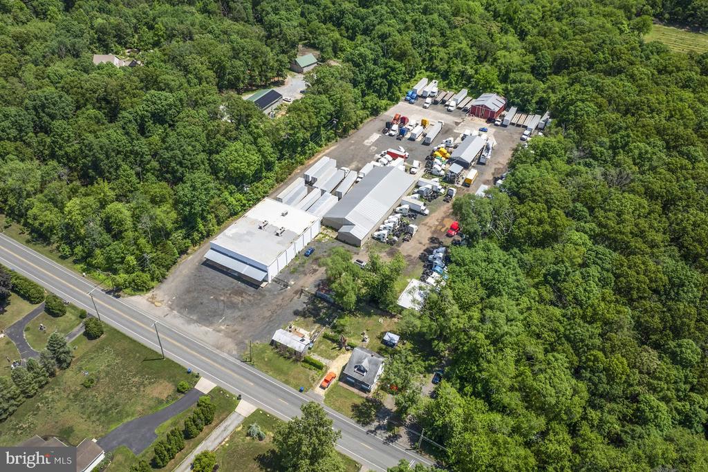 Commercial Sale in FRANKLINVILLE 3