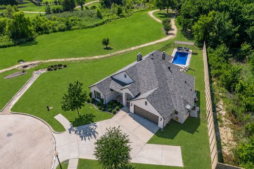 556 Sagebrush Ct, Aledo, TX, 76008-1349 | Card Image