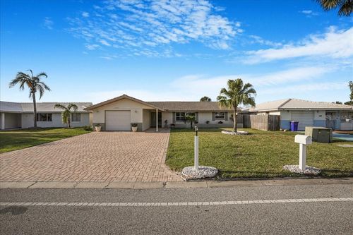 4043 Topsail Trl, NEW PORT RICHEY, FL, 34652-4451 | Card Image