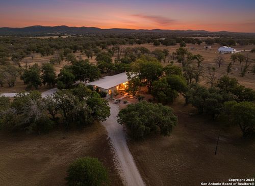 1158 Orchard Park Blvd, Medina, TX, 78055 | Card Image