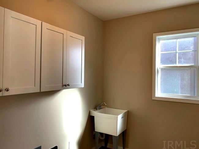 5621 Camden Dr, House other with 4 bedrooms, 3 bathrooms and null parking in Newburgh IN | Image 22