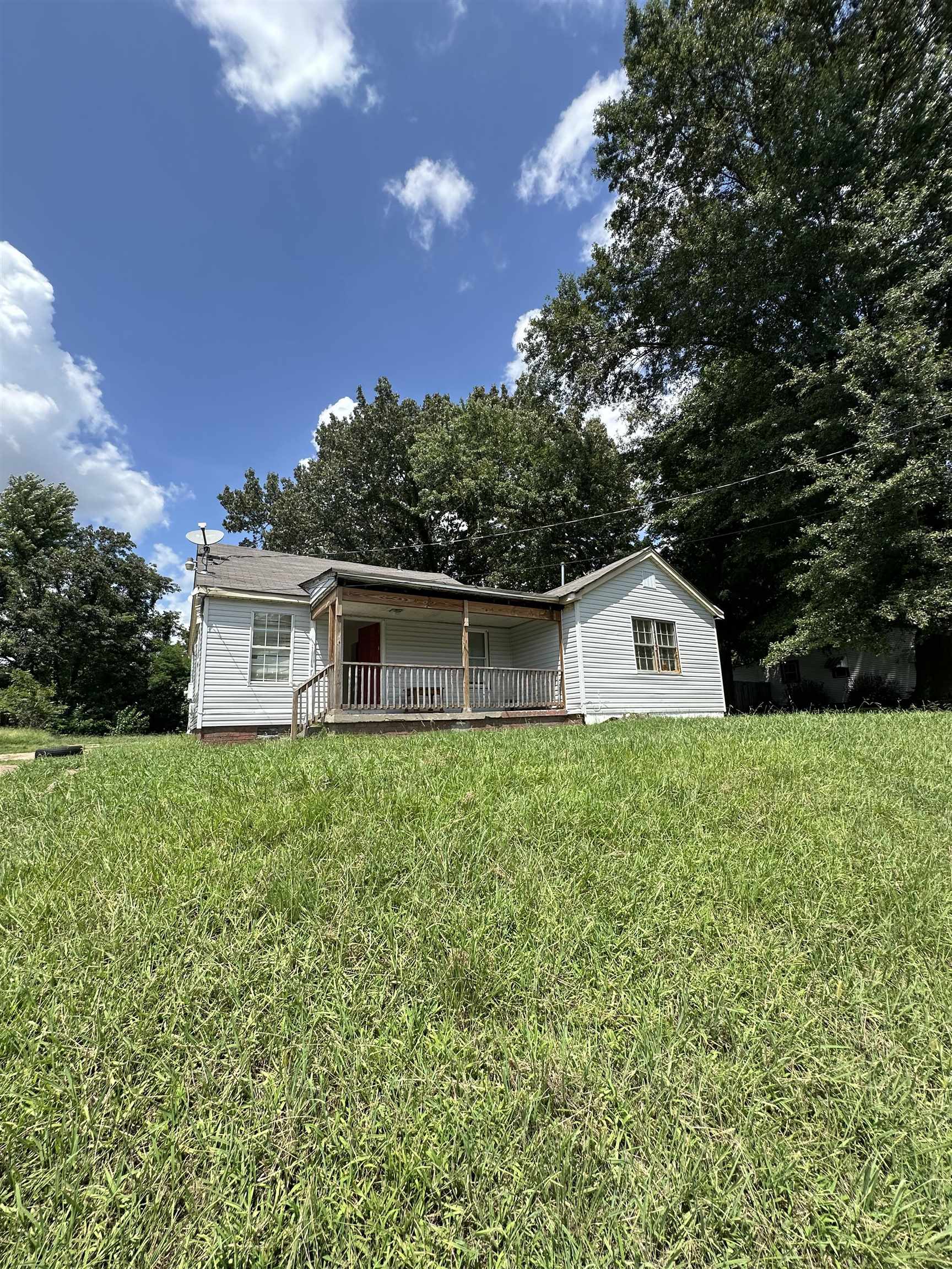 Whitney Ave, Memphis, TN 38127