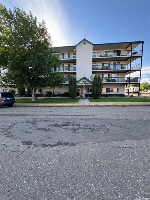 304-1601 1st St, Estevan, SK, S4A2X4 | Card Image