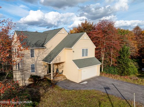 218 Hermit Thrush Rd, Pocono Pines, PA, 18350 | Card Image