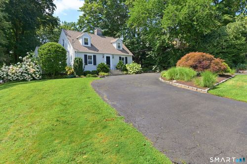 1923 Huntington Tpke, Trumbull, CT, 06611-5109 | Card Image
