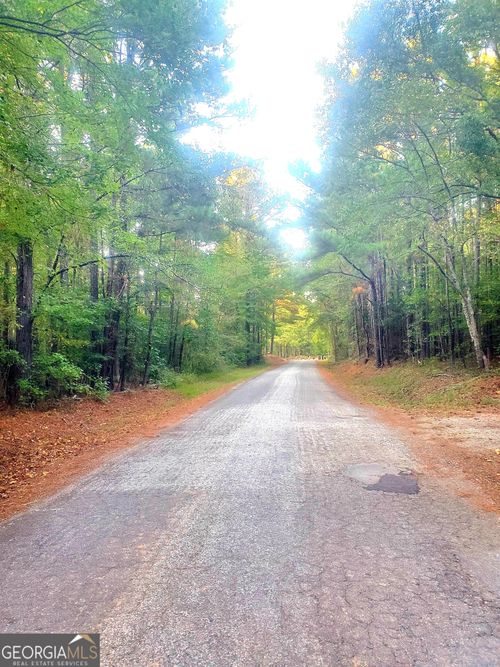 744 Sunset Dr, Locust Grove, GA, 30248-2729 | Card Image
