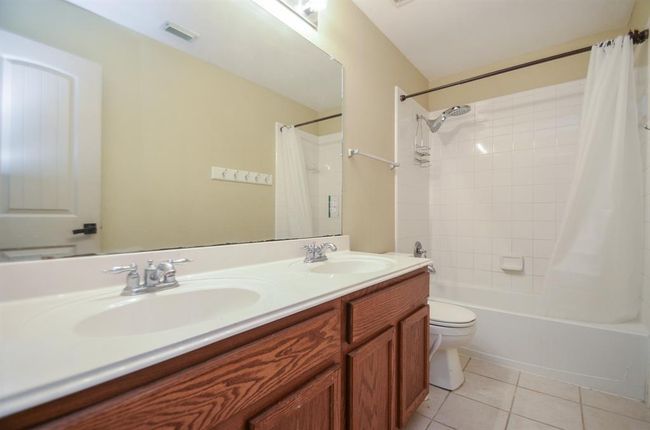 17719 Creek Bluff Ln, House other with 4 bedrooms, 3 bathrooms and 2 parking in Cypress TX | Image 28