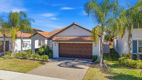 5209 Windy Grove Dr, WIMAUMA, FL, 33598-2241 | Card Image