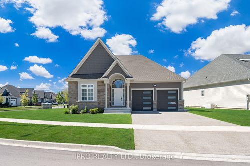 3571 Whispering Woods Trail, Ridgeway, ON, L0S1N0 | Card Image