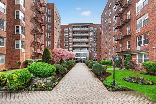 c114-9201 Shore Rd, Brooklyn, NY, 11209-6554 | Card Image