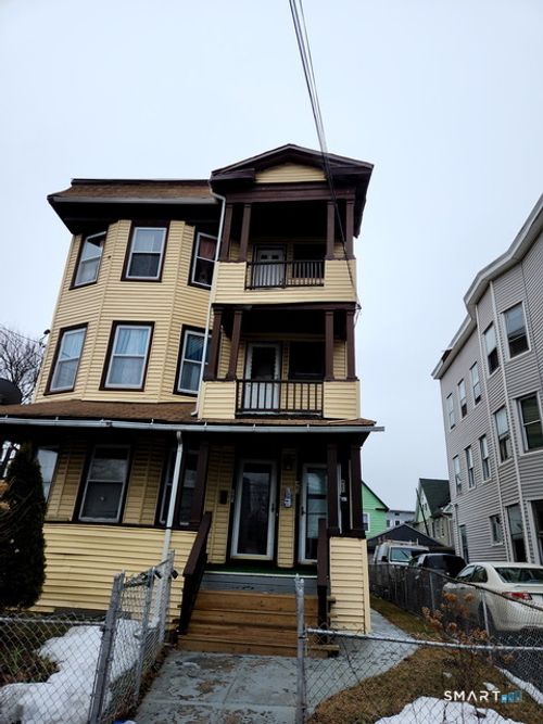 2-463 Logan St, Bridgeport, CT, 06607-1407 | Card Image