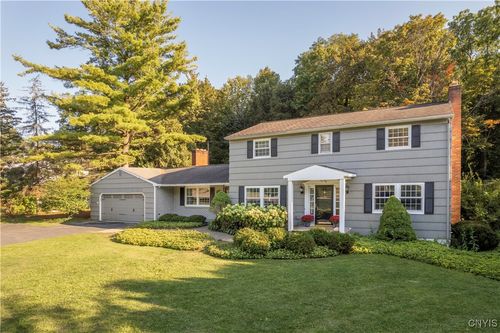 110 Old Farm Rd, Fayetteville, NY, 13066-2526 | Card Image