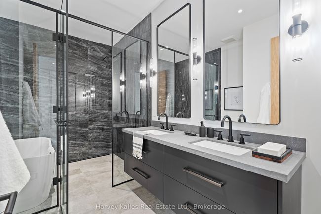 1005 Ham Rd, House other with 5 bedrooms, 6 bathrooms and 6 parking in Bala ON | Image 37