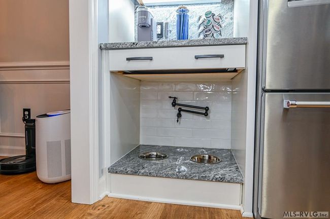 Pet Feeding Station | Image 44