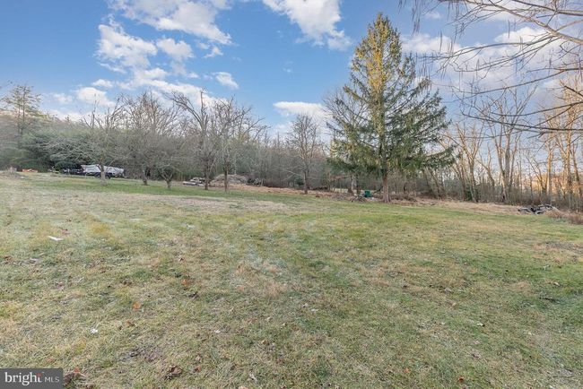8 E Locust St, House other with 3 bedrooms, 1 bathrooms and null parking in MOUNT HOLLY SPRINGS PA | Image 33