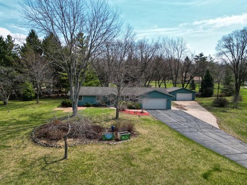 W254S6440 Mcgregor Court, VERNON, WI, 53189 | Card Image