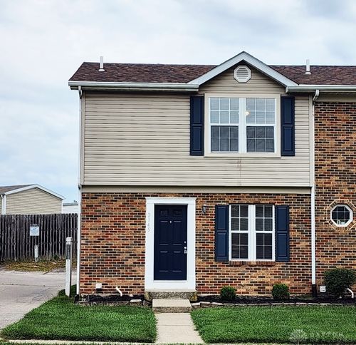 2145 Chapel Dr, Fairborn, OH, 45324-6430 | Card Image