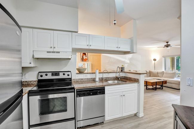 2113 Tuscany Way, Condo with 2 bedrooms, 2 bathrooms and null parking in Boynton Beach FL | Image 23