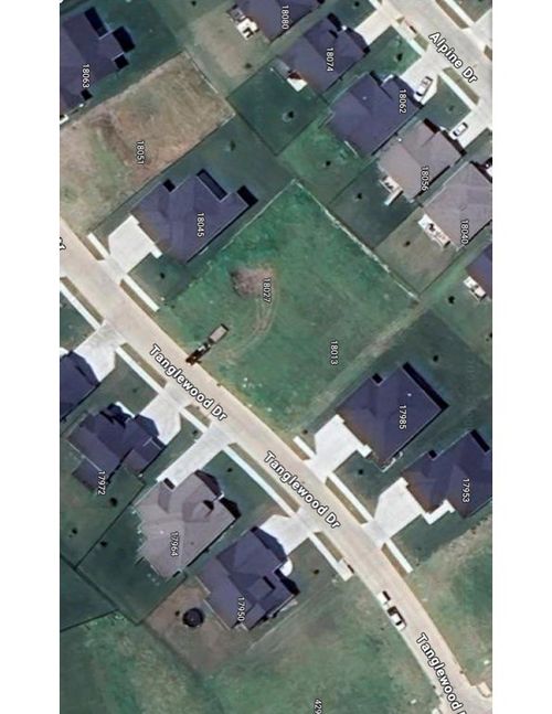 18013 Tanglewood Dr, Clive, IA, 50325-2595 | Card Image