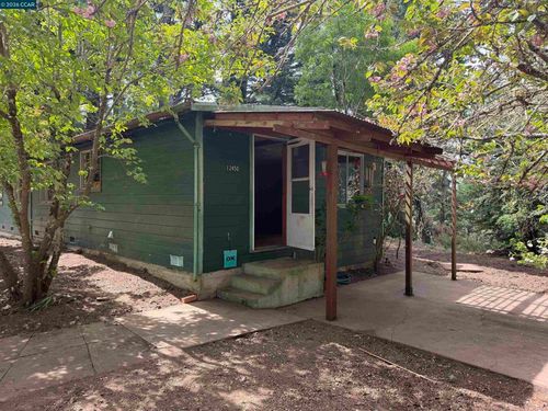 12450 Skyline Blvd, Redwood City, CA, 94062-4554 | Card Image