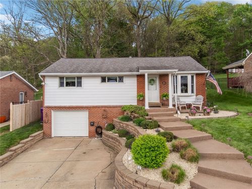 90 Sierra Dr, Plum Boro, PA, 15239 | Card Image
