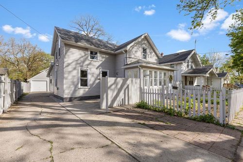 1119 Dewey Ave, BELOIT, WI, 53511-5408 | Card Image