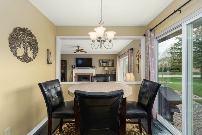 Open to Family Room! | Image 10