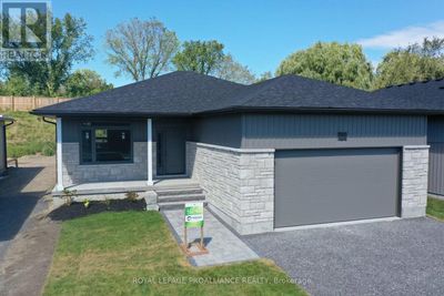 23 Schmidt Way, House other with 2 bedrooms, 2 bathrooms and 6 parking in Quinte West ON | Image 1