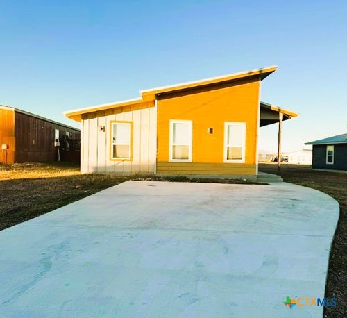 427 Pintail Loop, San Marcos, TX, 78666-1590 | Card Image