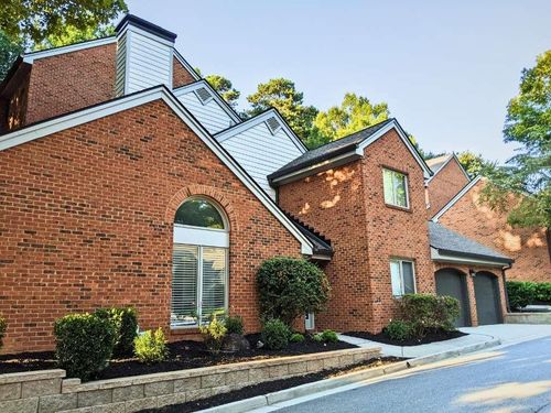 25 Westfair Ct Ne, Sandy Springs, GA, 30328 | Card Image