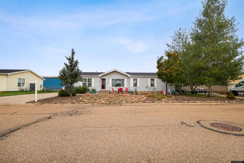635 Knotty Pine Dr, Evanston, WY, 82930-4800 | Card Image