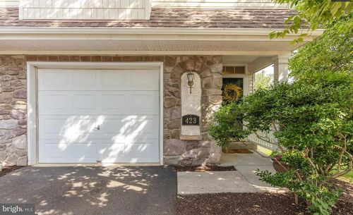 423 Fort Hill Cir, FORT WASHINGTON, PA, 19034-2306 | Card Image